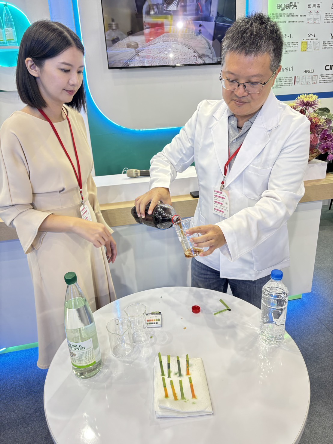 圖片說明:加入羅馬氣泡礦泉後 可以改變中和水的酸鹼度